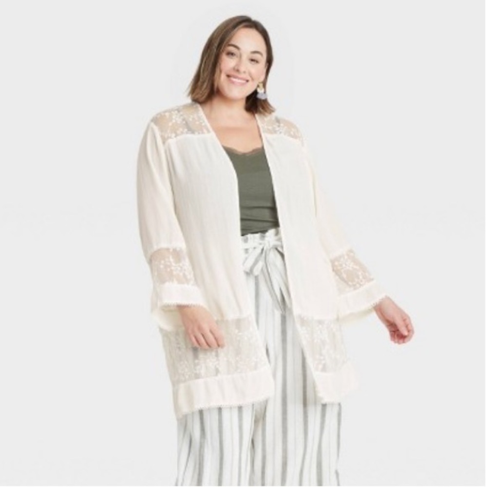 Lace Detail Kimono